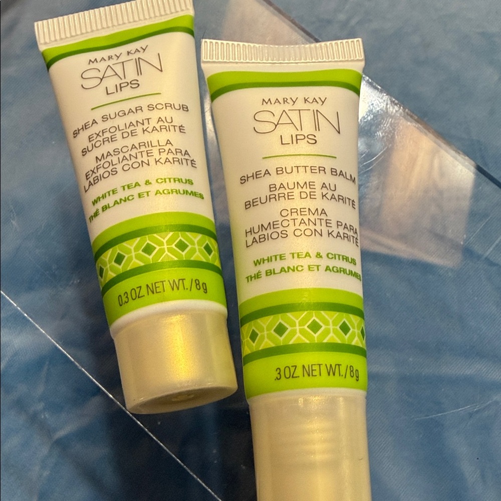 Mary Kay Satin Lips Duo - Green and White scrub & balm